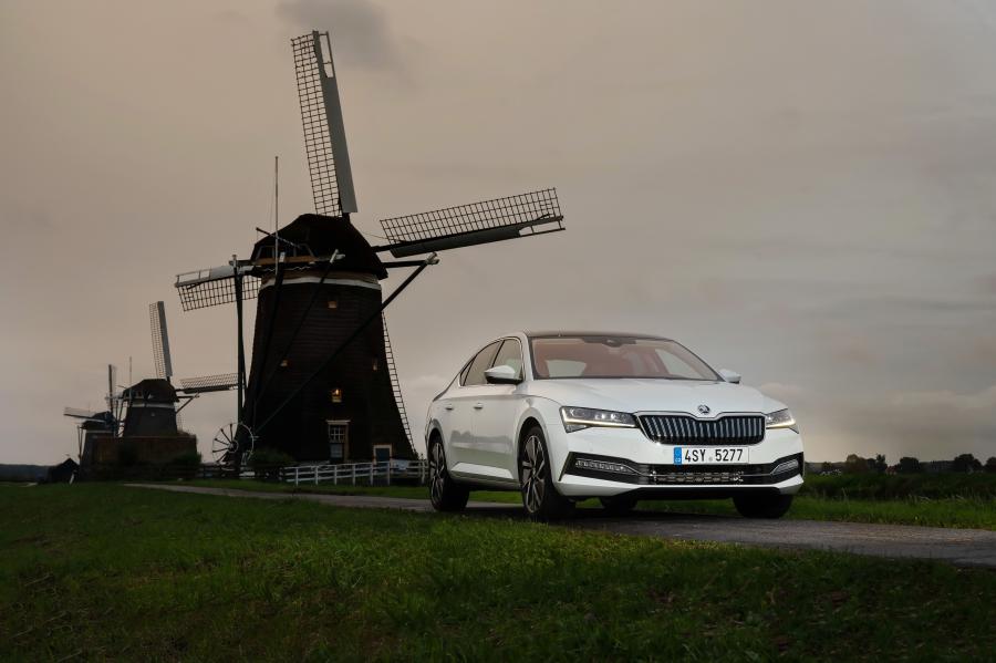  Skoda Superb iV 2019 года  (WW) (фото 35 из 55)
